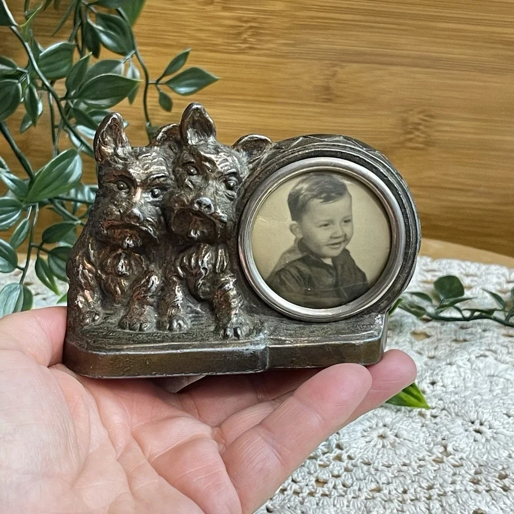 Vtg Art Deco Scottie Dog Picture Frame Cast Metal Antique Scottish Terrier Desk